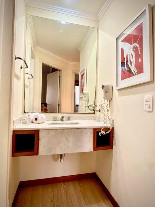 Apartamento Olimpia 2dorm Ac Wifi Vaga São Paulo